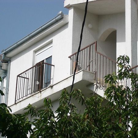 Apartments Prizmic ポドストラナ エクステリア 写真