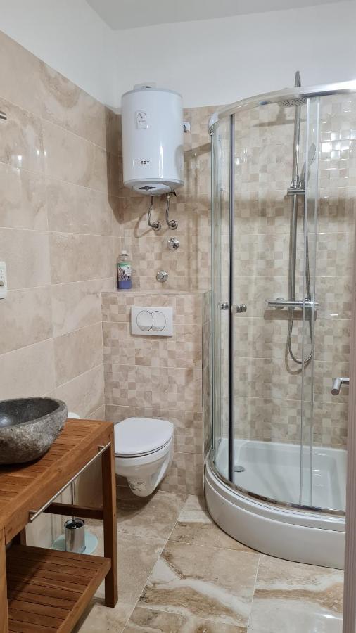 Apartments Prizmic ポドストラナ エクステリア 写真