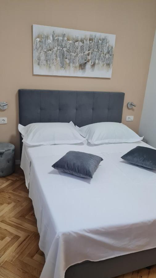 Apartments Prizmic ポドストラナ エクステリア 写真